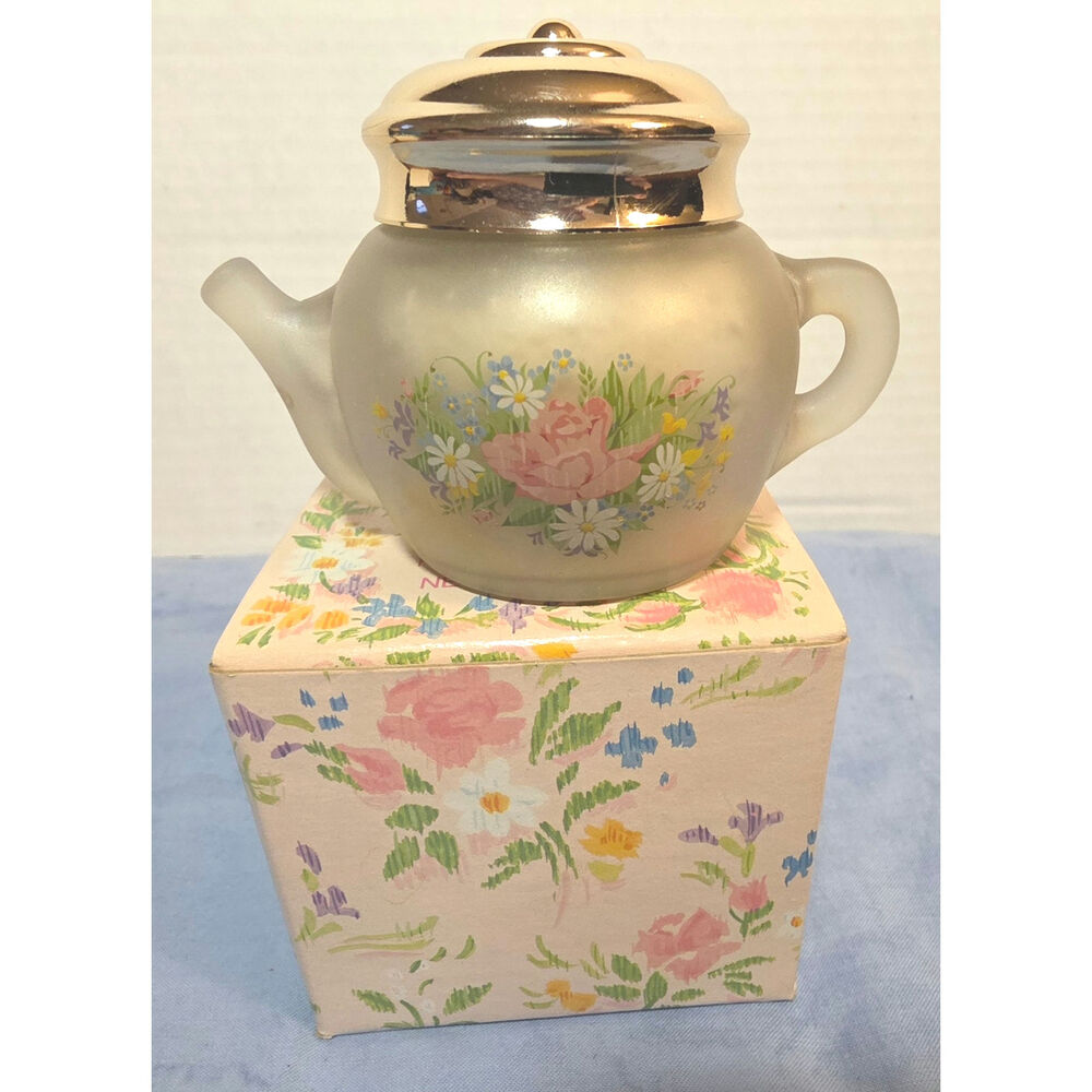 Vintage Avon Teatime Moonwind Powder Sachet Teapot Floral Original Box 1.25 Oz